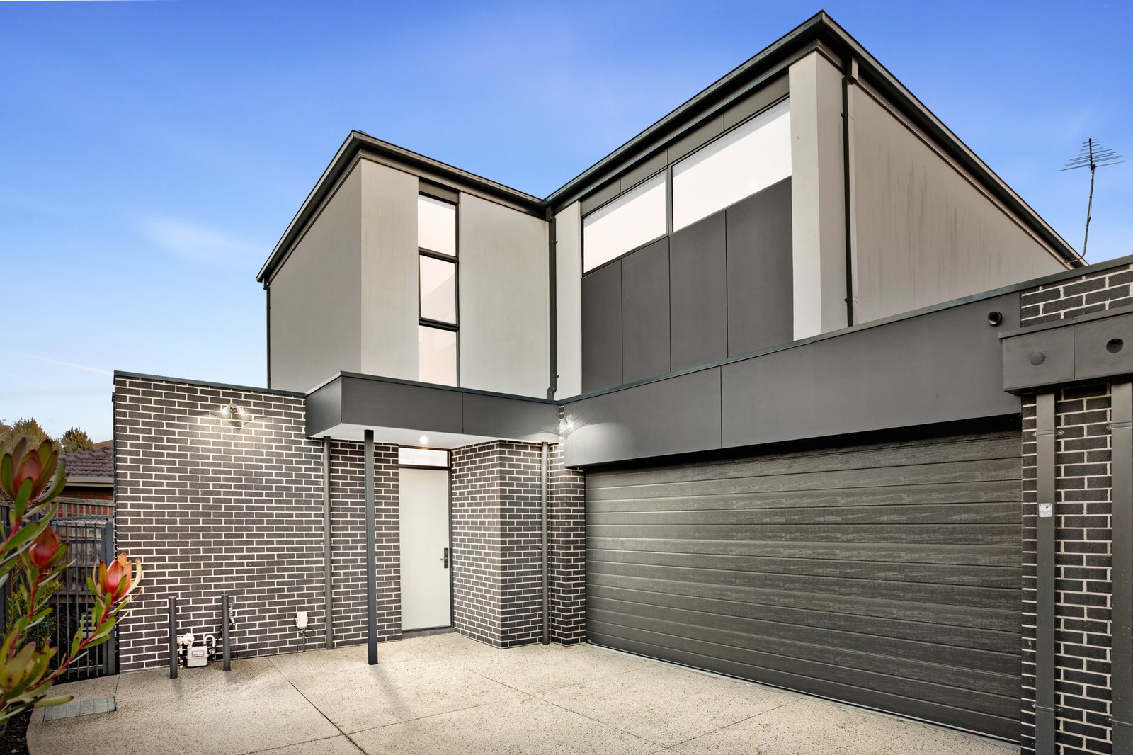 Gallery: 2/14 Lucerne Street