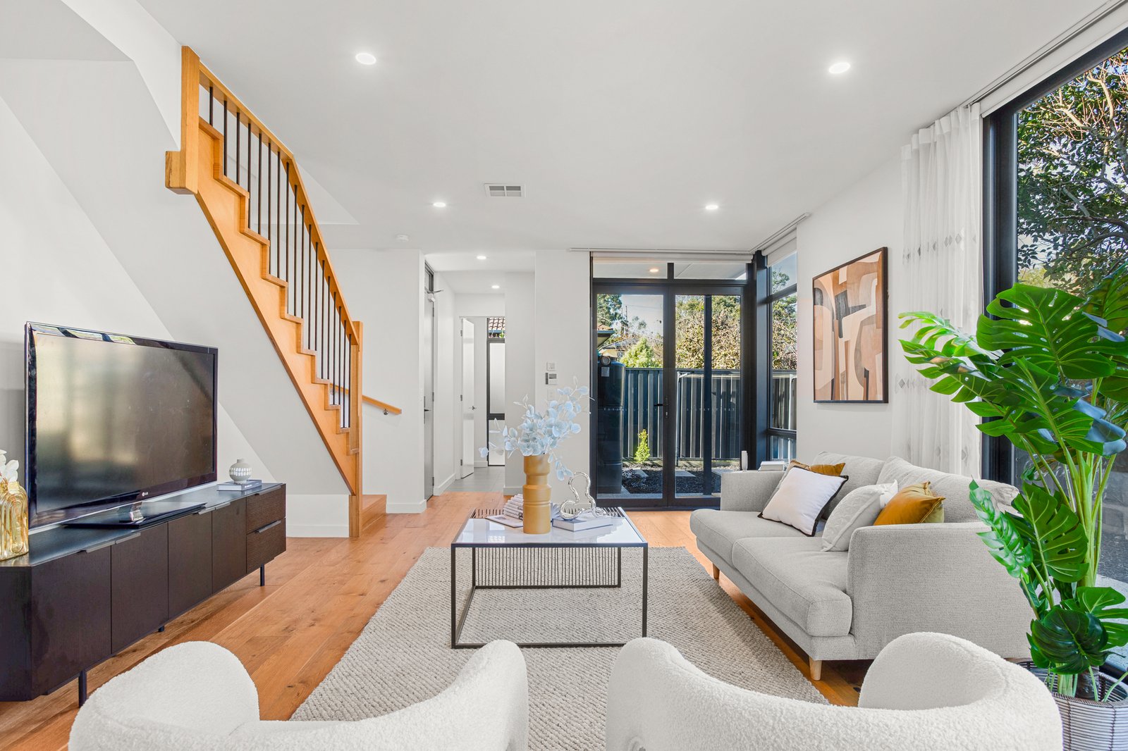 Gallery: 2/14 Lucerne Street