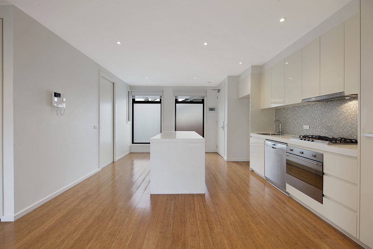 Gallery: 2/14 Nepean Highway
