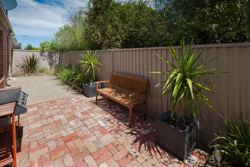 2/14 Parkgate Drive SEBASTOPOL 12