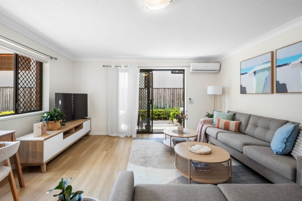 2/14 Peerless Avenue Mermaid Beach 1
