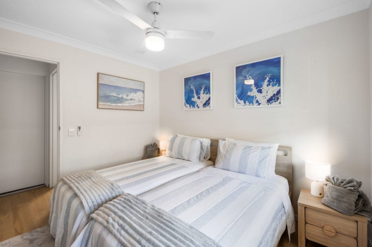 2/14 Peerless Avenue Mermaid Beach 6