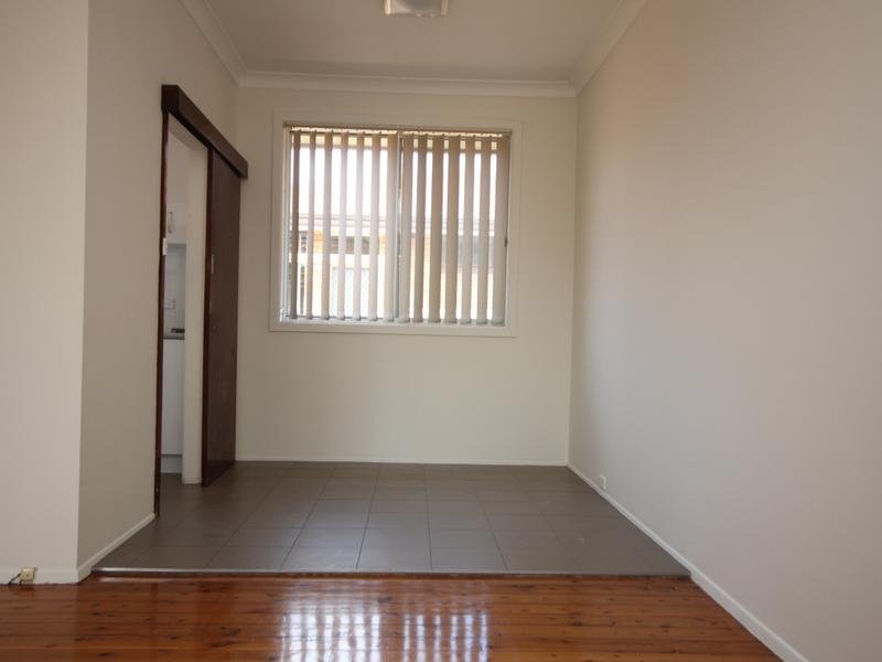 2/14 Regent Street BEXLEY 4