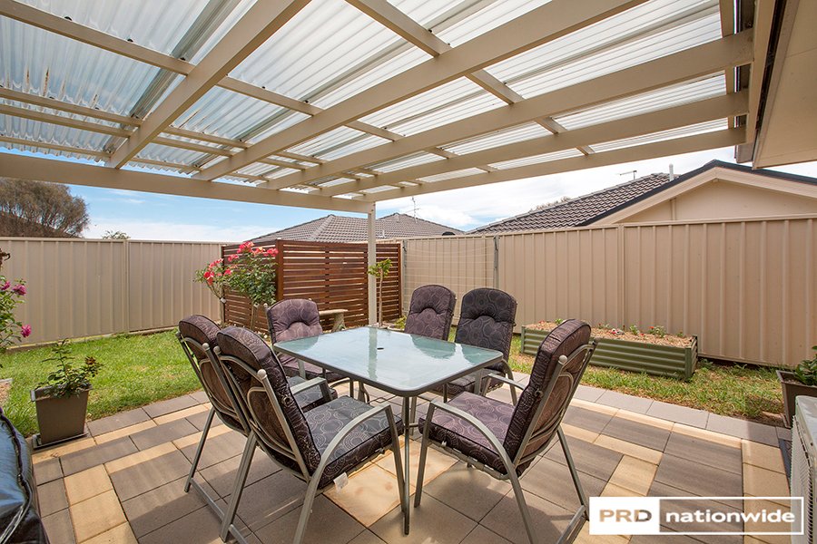 2/14 Rosella Avenue TAMWORTH 16