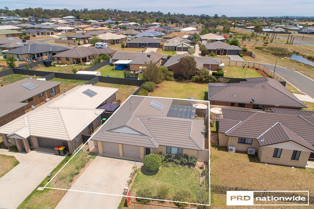 2/14 Rosella Avenue TAMWORTH 21