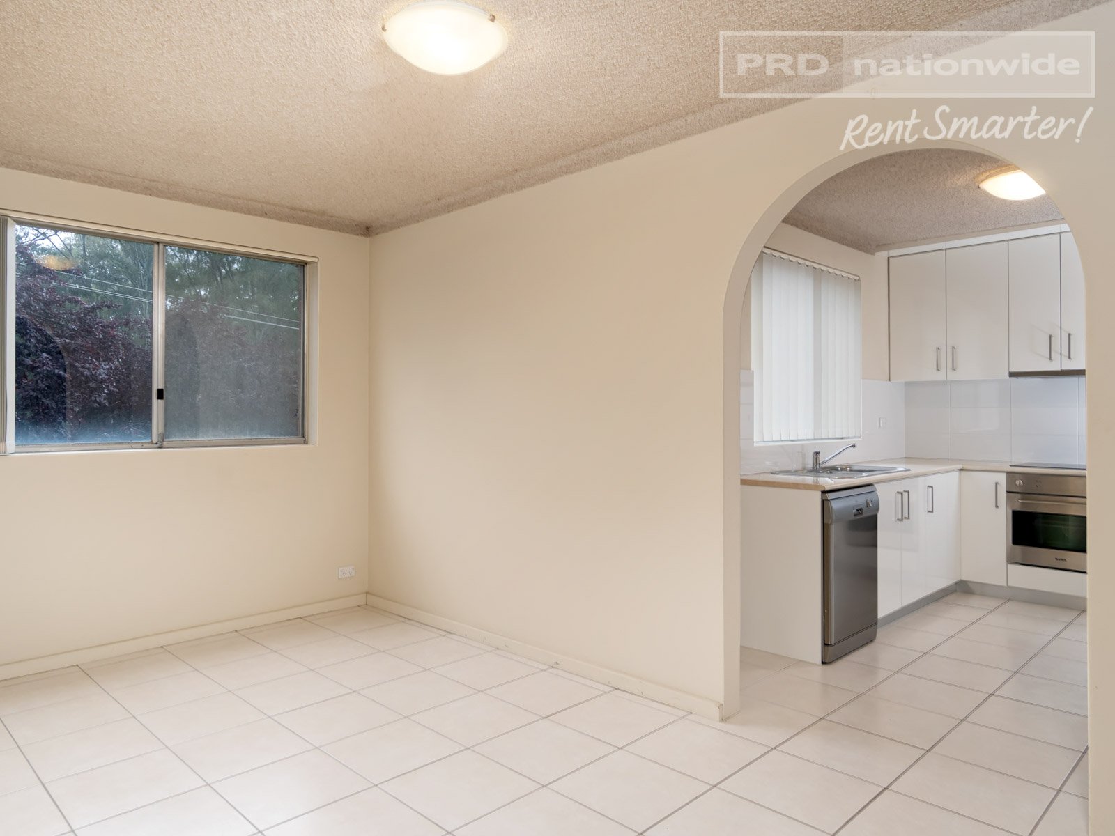 2/14 Small Street WAGGA WAGGA 4