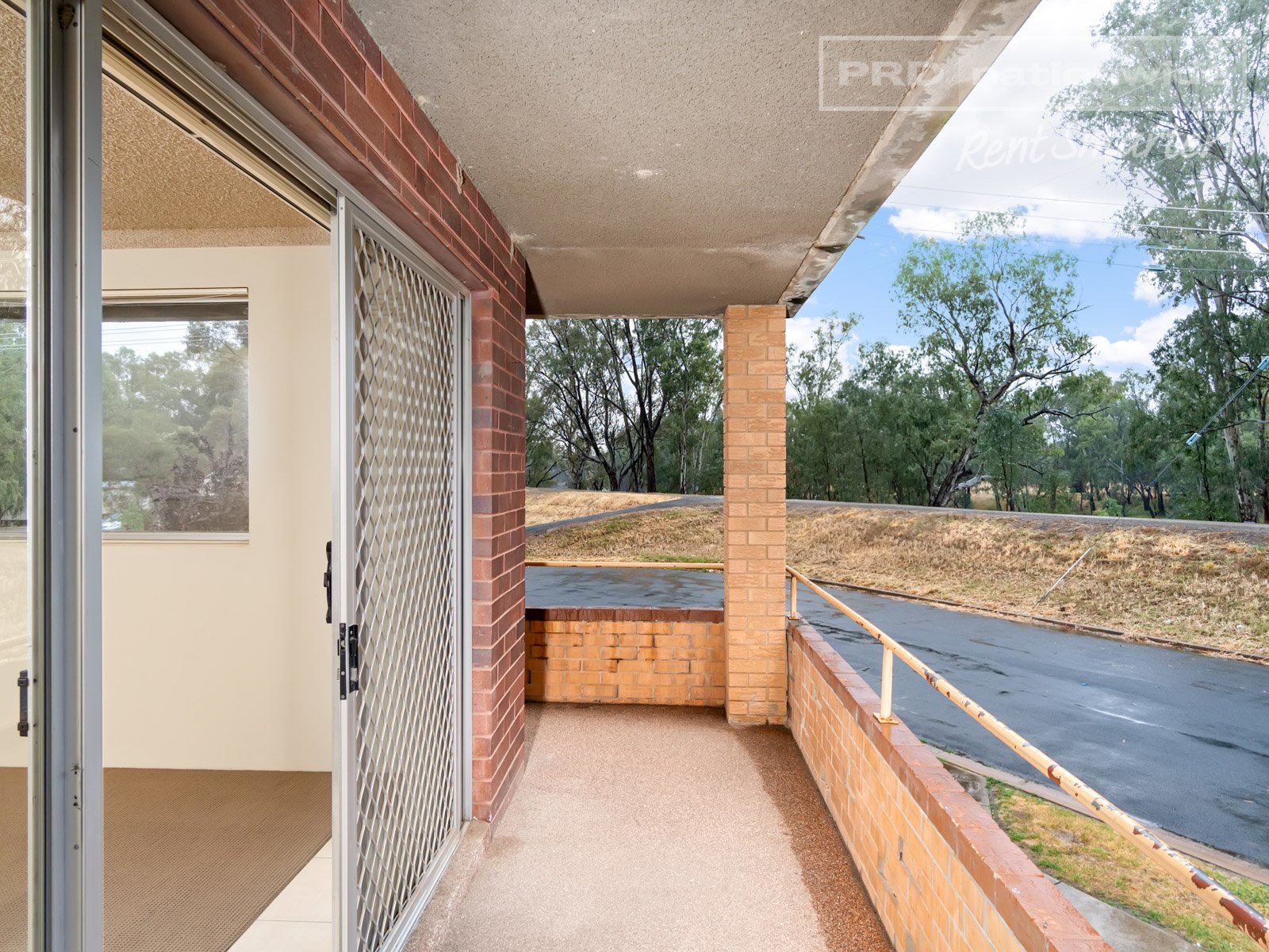 2/14 Small Street WAGGA WAGGA 8