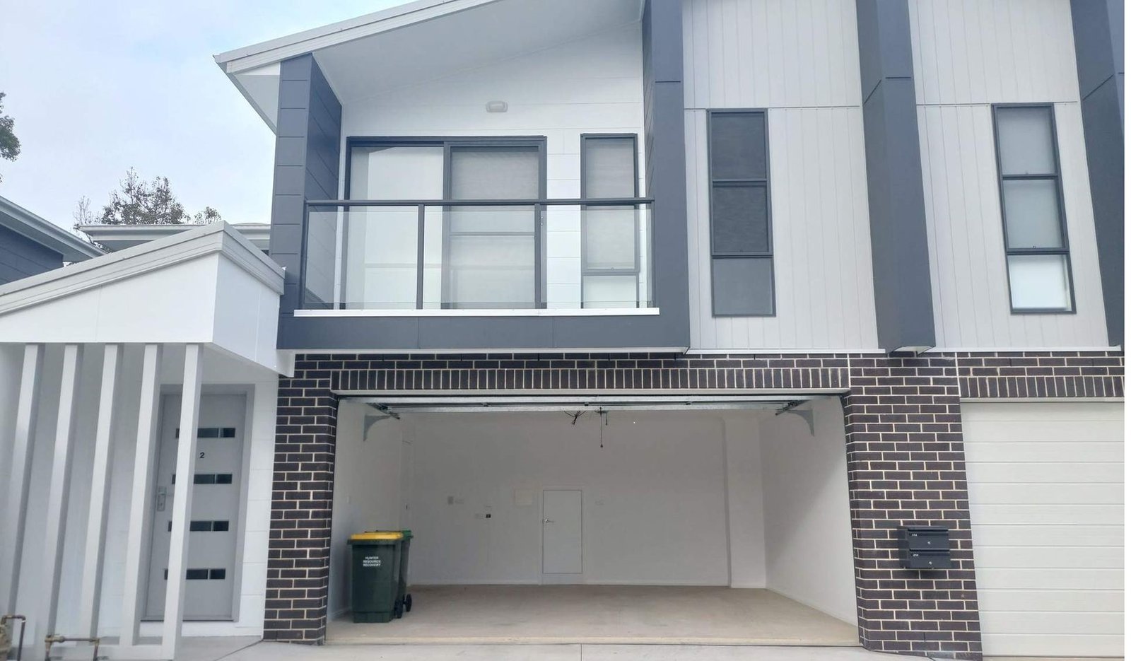 2/14 Sneddon Court Boolaroo 1
