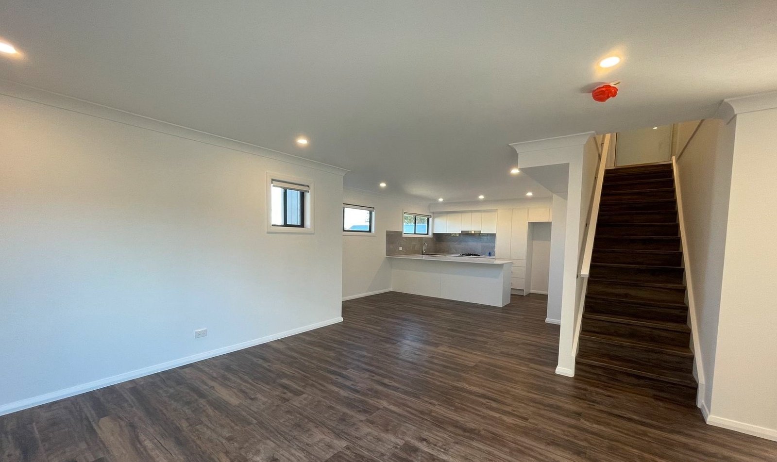 2/14 Sneddon Court Boolaroo 4