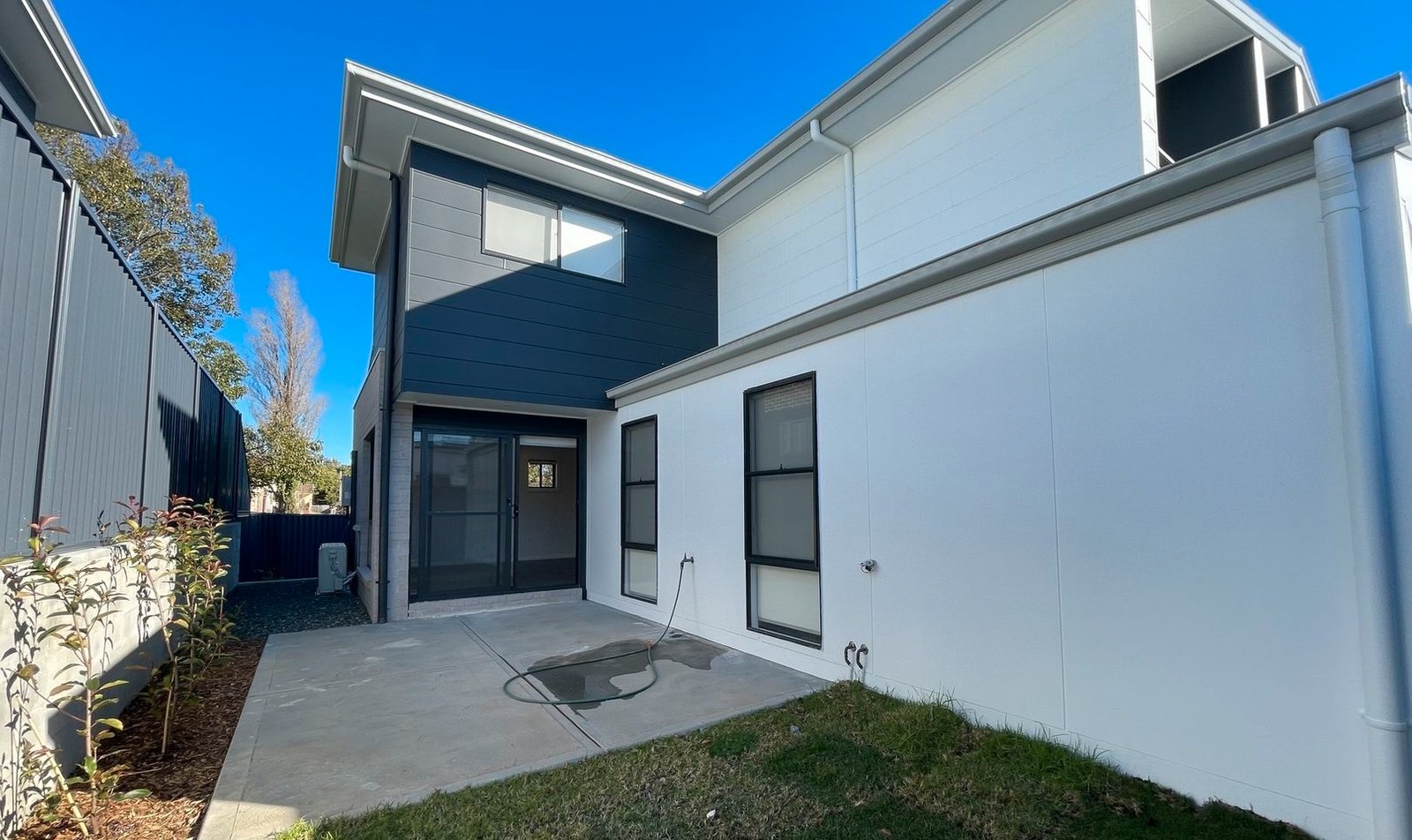 2/14 Sneddon Court Boolaroo 14