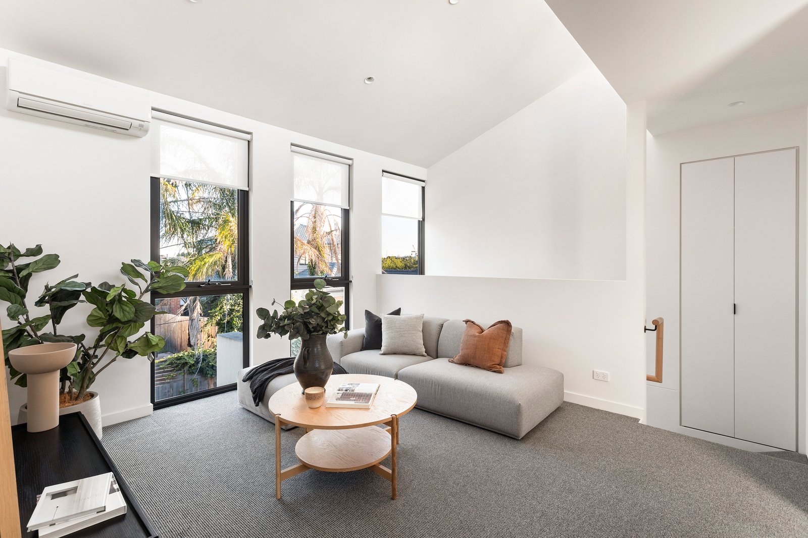 Real Estate and Property in 2/14 The Crescent, Highett, VIC