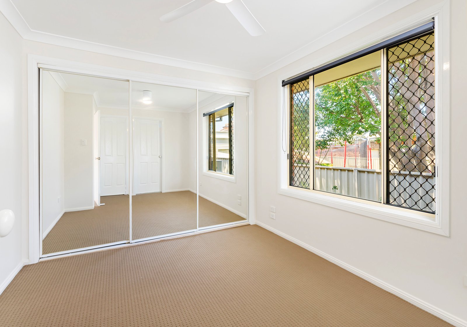 2/14 Unara Road DAPTO 6