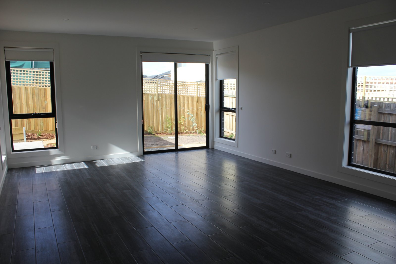 Gallery: 2/14 Wallace Avenue