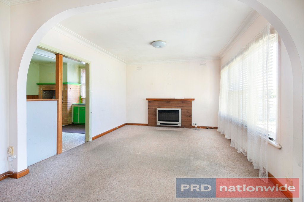 214 Yarrowee Street SEBASTOPOL 2