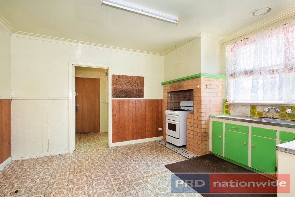 214 Yarrowee Street SEBASTOPOL 3