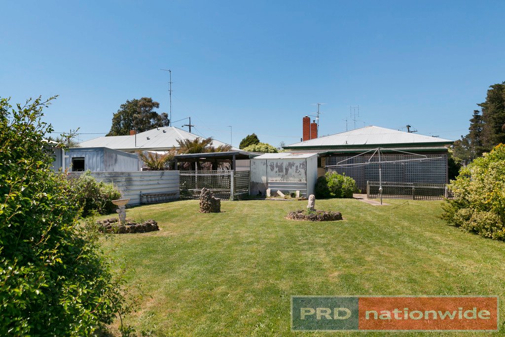 214 Yarrowee Street SEBASTOPOL 5