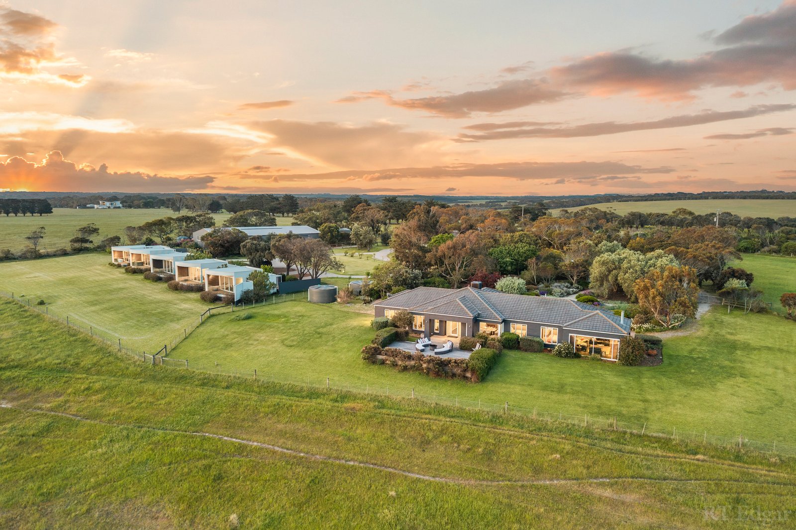 Real Estate and Property in 2140 Bellarine Highway, Point Lonsdale, VIC