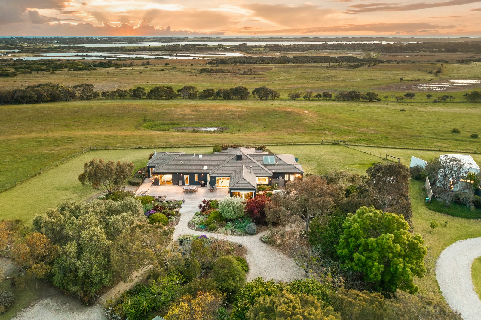 Real Estate and Property in 2140 Bellarine Highway, Point Lonsdale, VIC