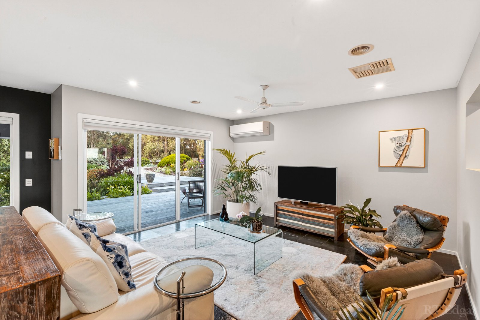 Real Estate and Property in 2140 Bellarine Highway, Point Lonsdale, VIC