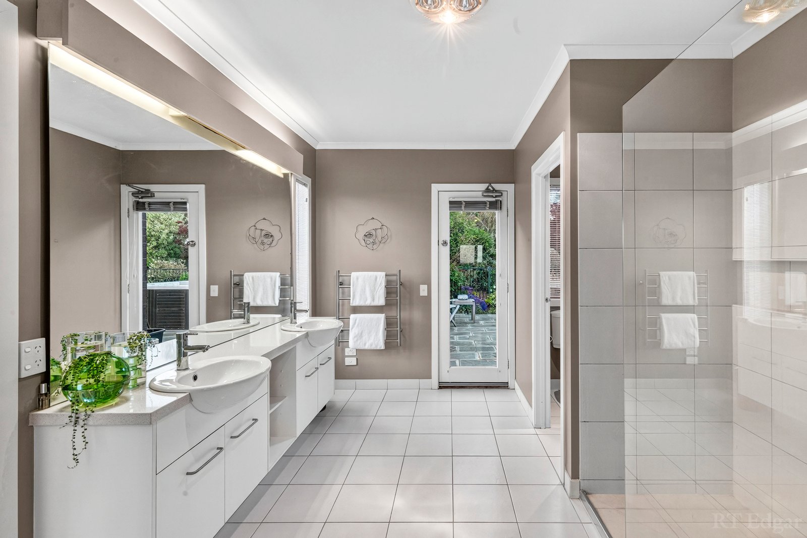 Real Estate and Property in 2140 Bellarine Highway, Point Lonsdale, VIC