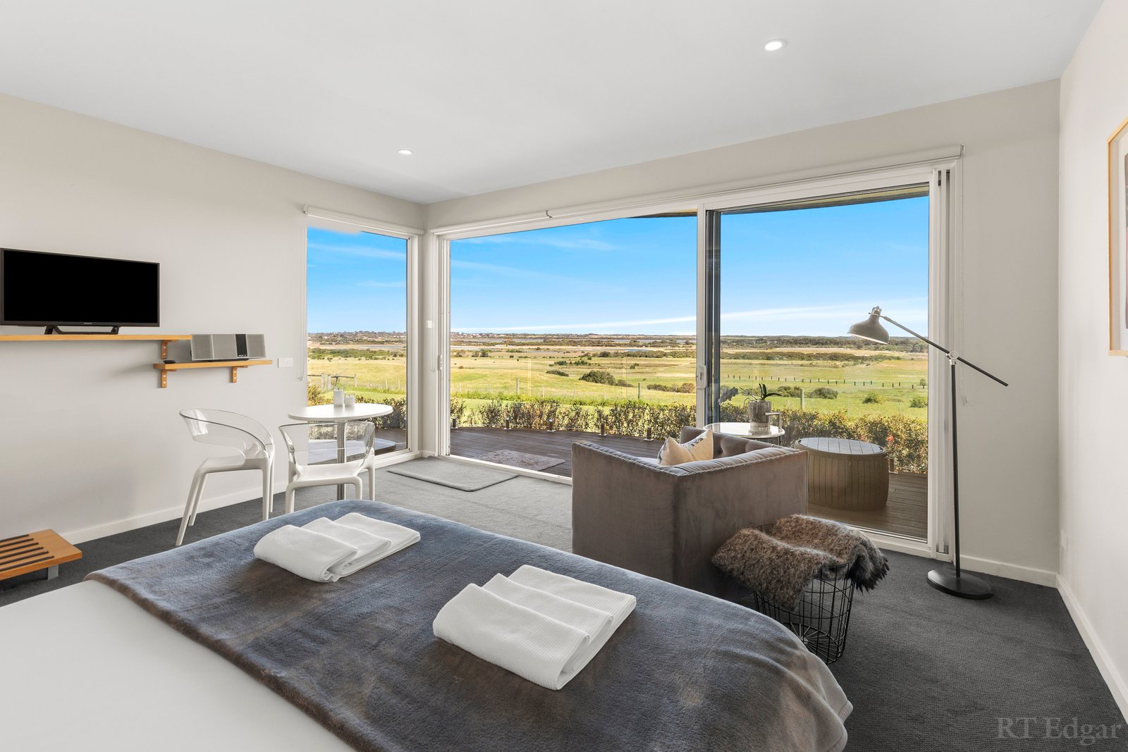 Real Estate and Property in 2140 Bellarine Highway, Point Lonsdale, VIC