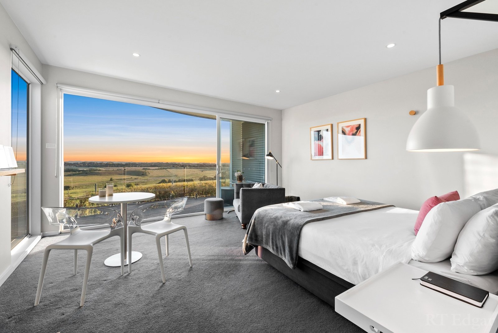 Real Estate and Property in 2140 Bellarine Highway, Point Lonsdale, VIC