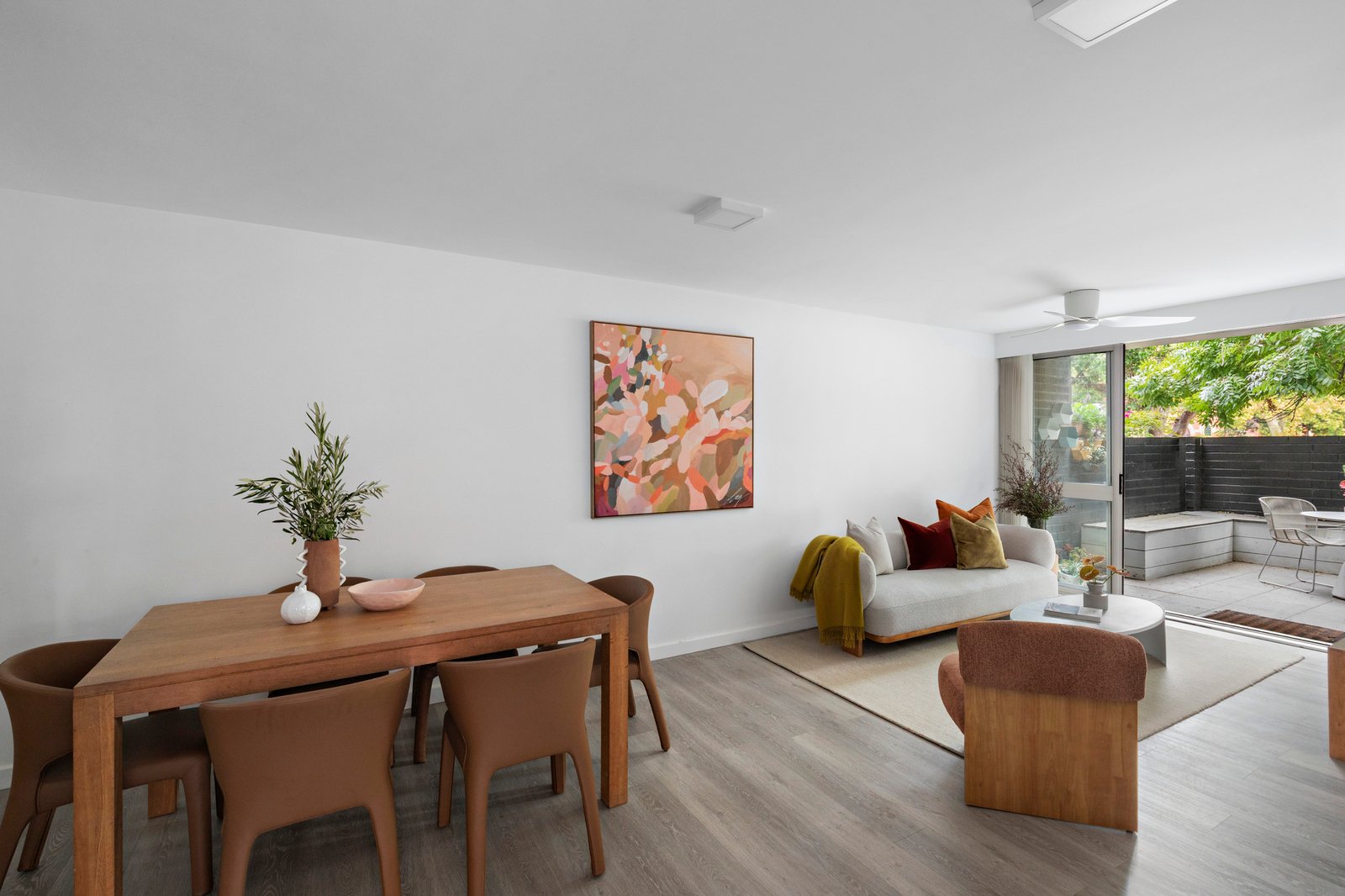 2/140 Kerferd Road, Albert Park, 3206