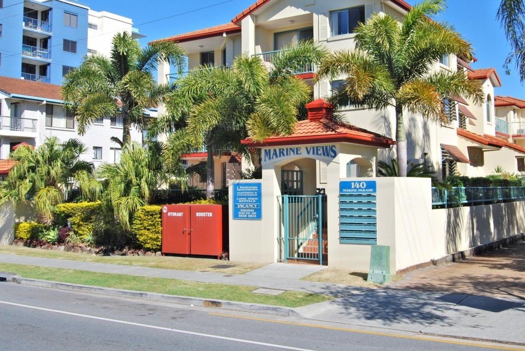 2/140 Marine Parade SOUTHPORT 1