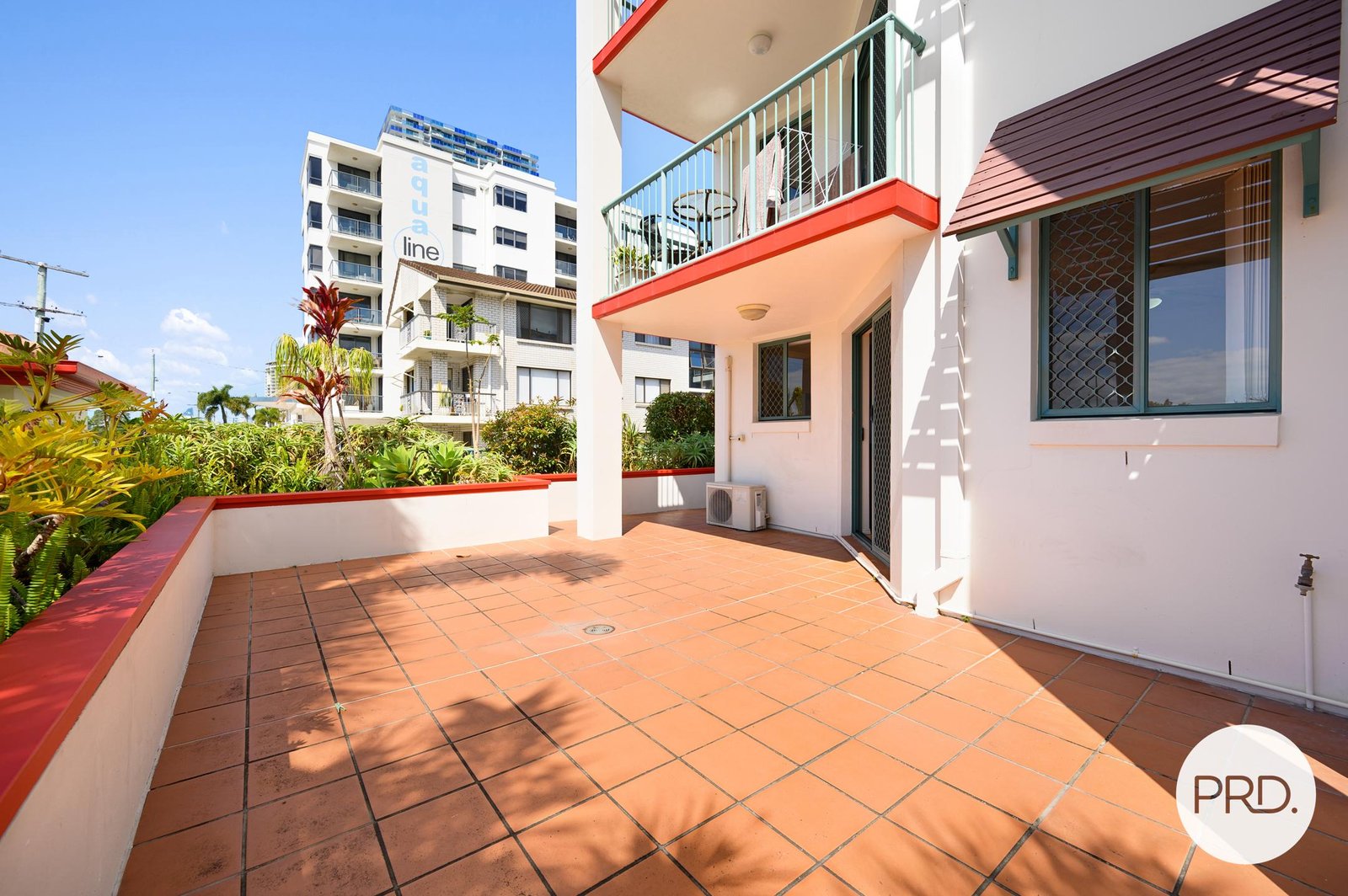 2/140 Marine Parade SOUTHPORT 4