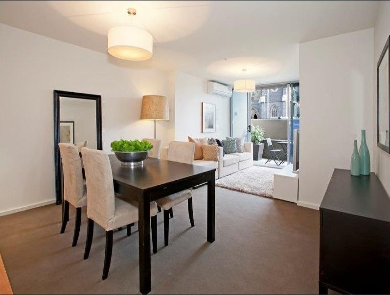 Gallery: 2/141 Yarra Street