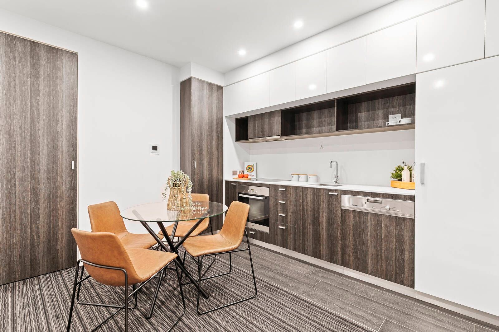 Gallery: 214/163 Fitzroy Street