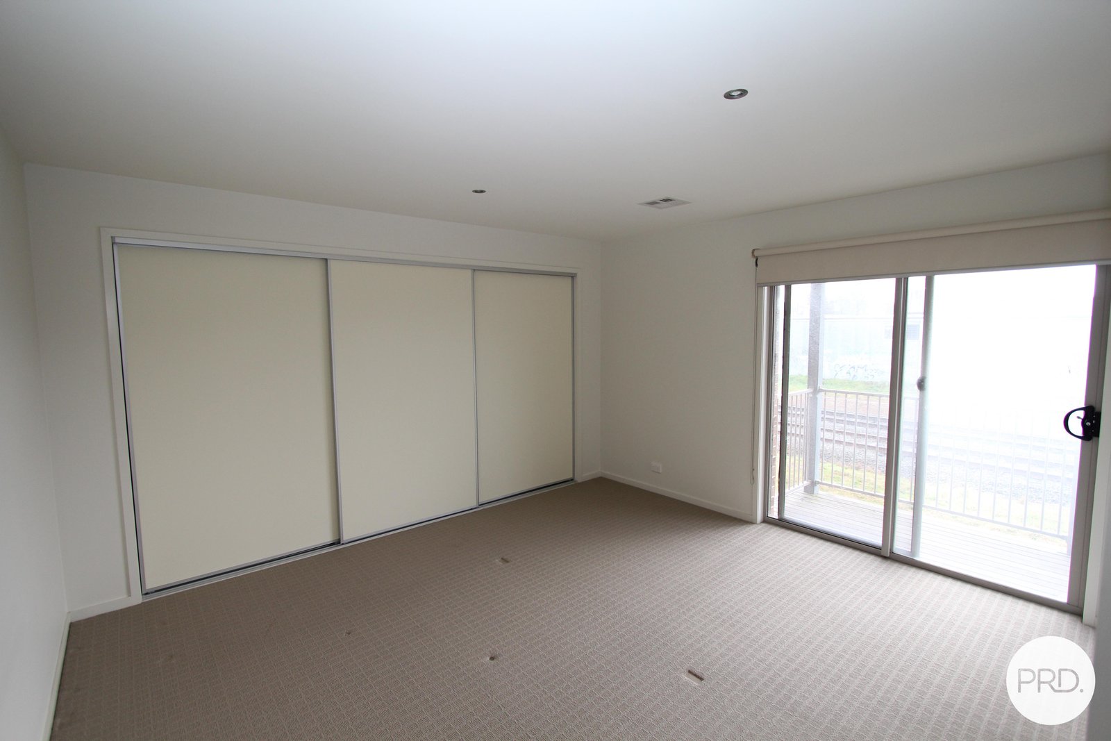 2/1416a Gregory Street LAKE WENDOUREE 5