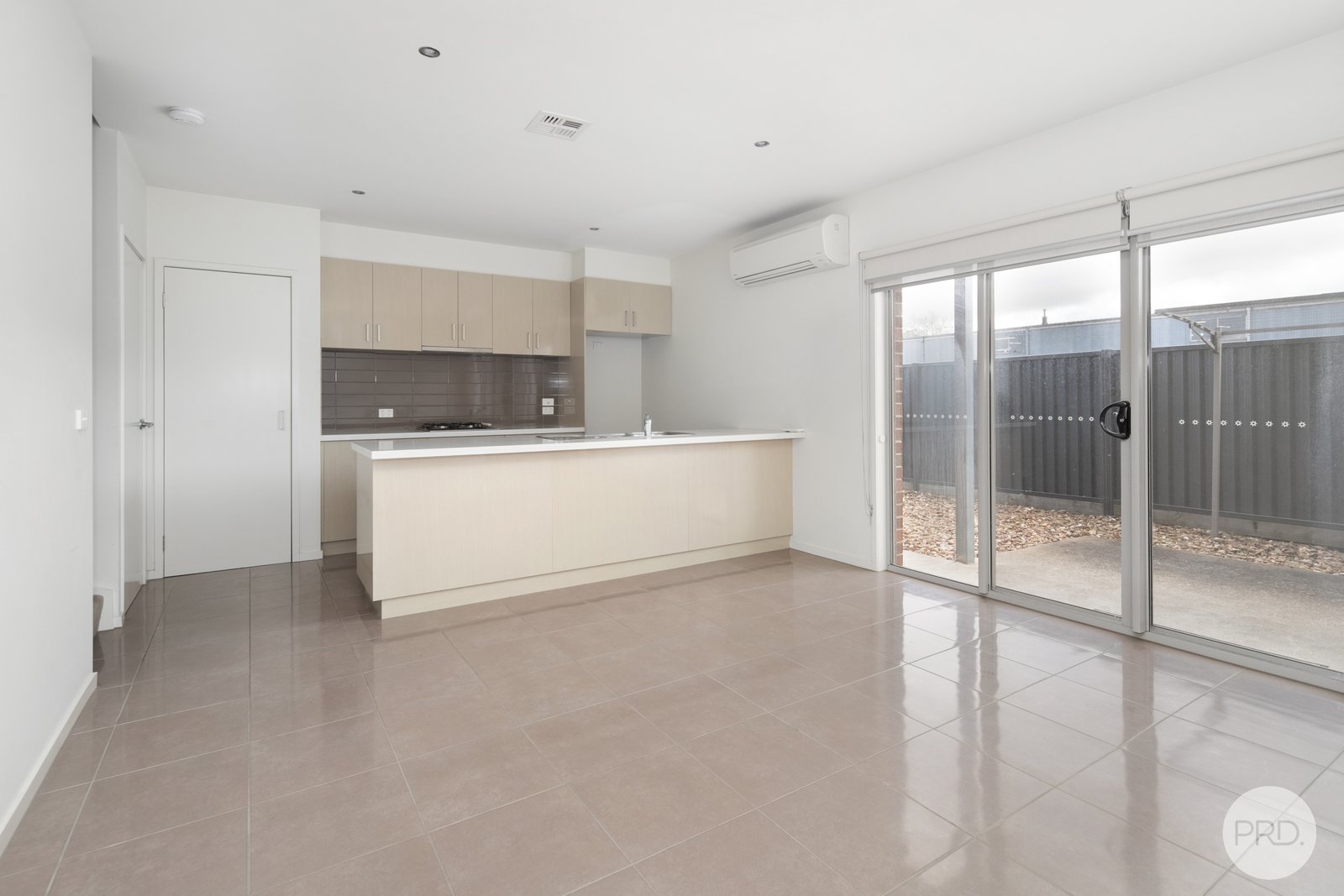 2/1416A Gregory Street LAKE WENDOUREE 3