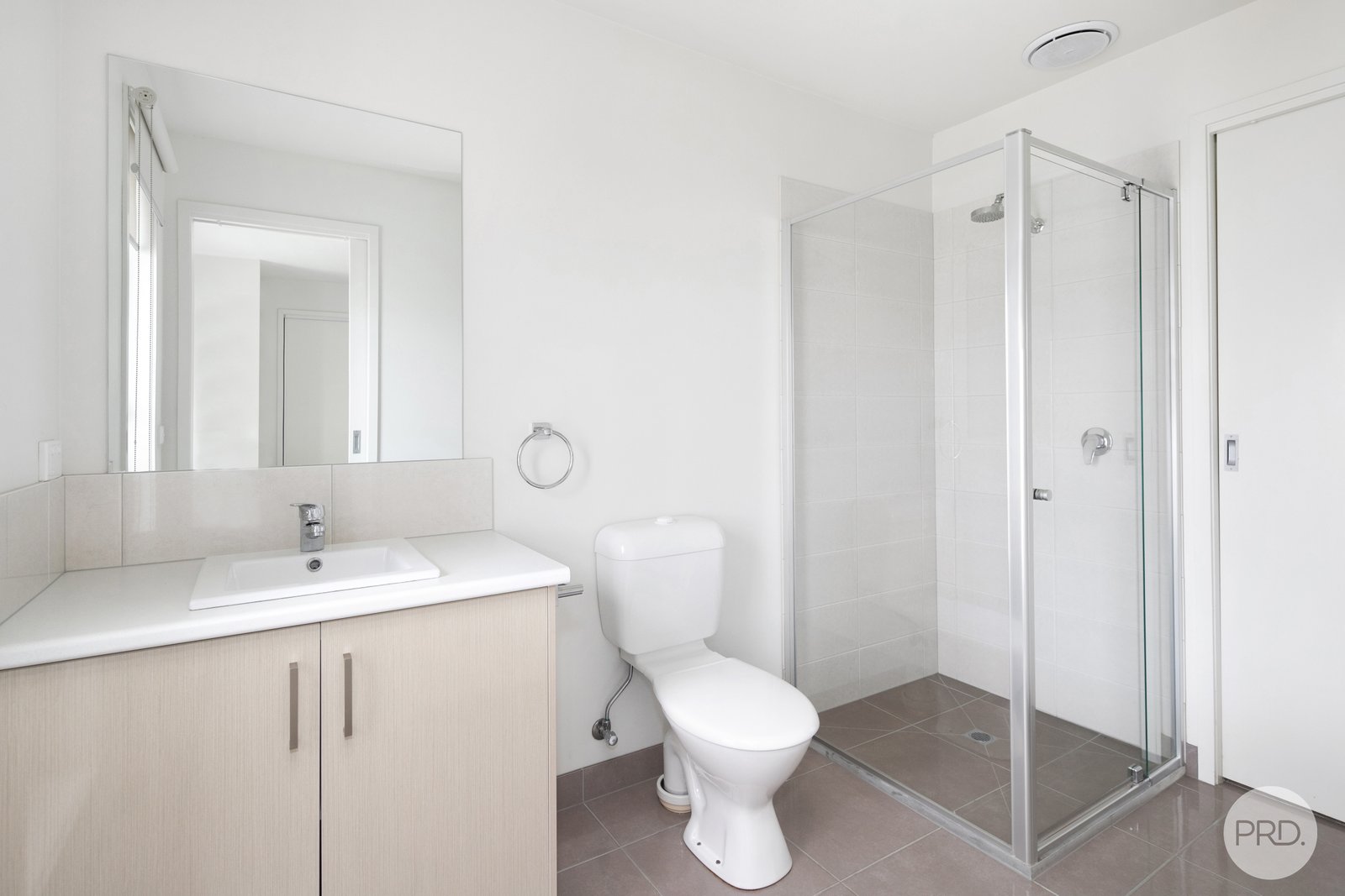 2/1416A Gregory Street LAKE WENDOUREE 8