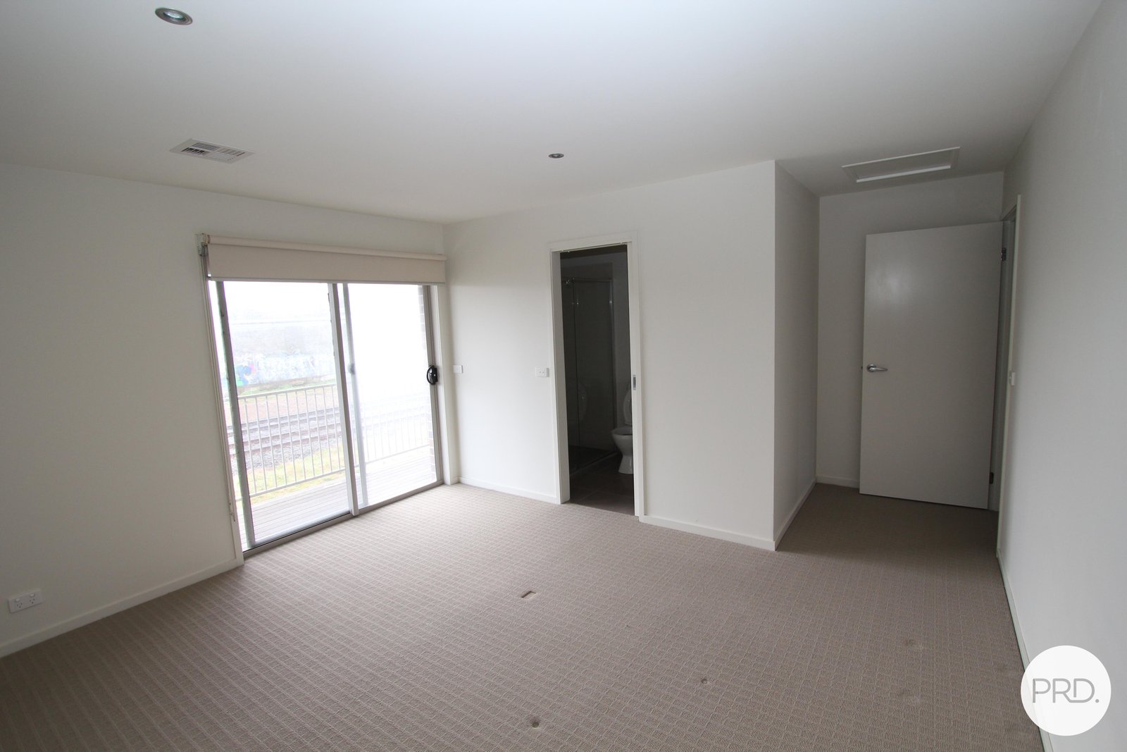 2/1416a Gregory Street LAKE WENDOUREE 6