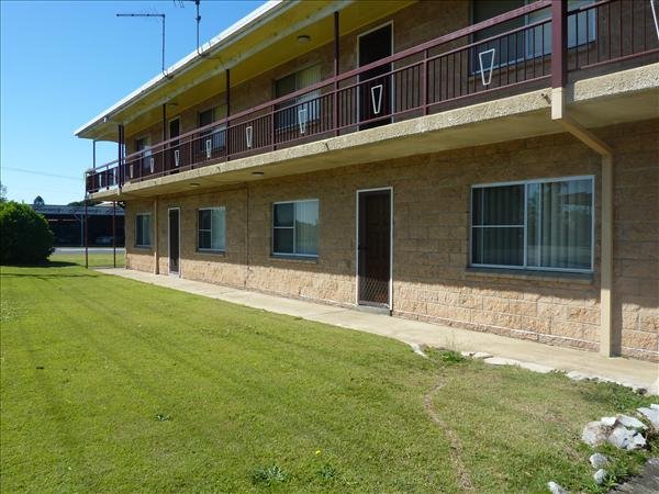 2/142 West Street CASINO 3