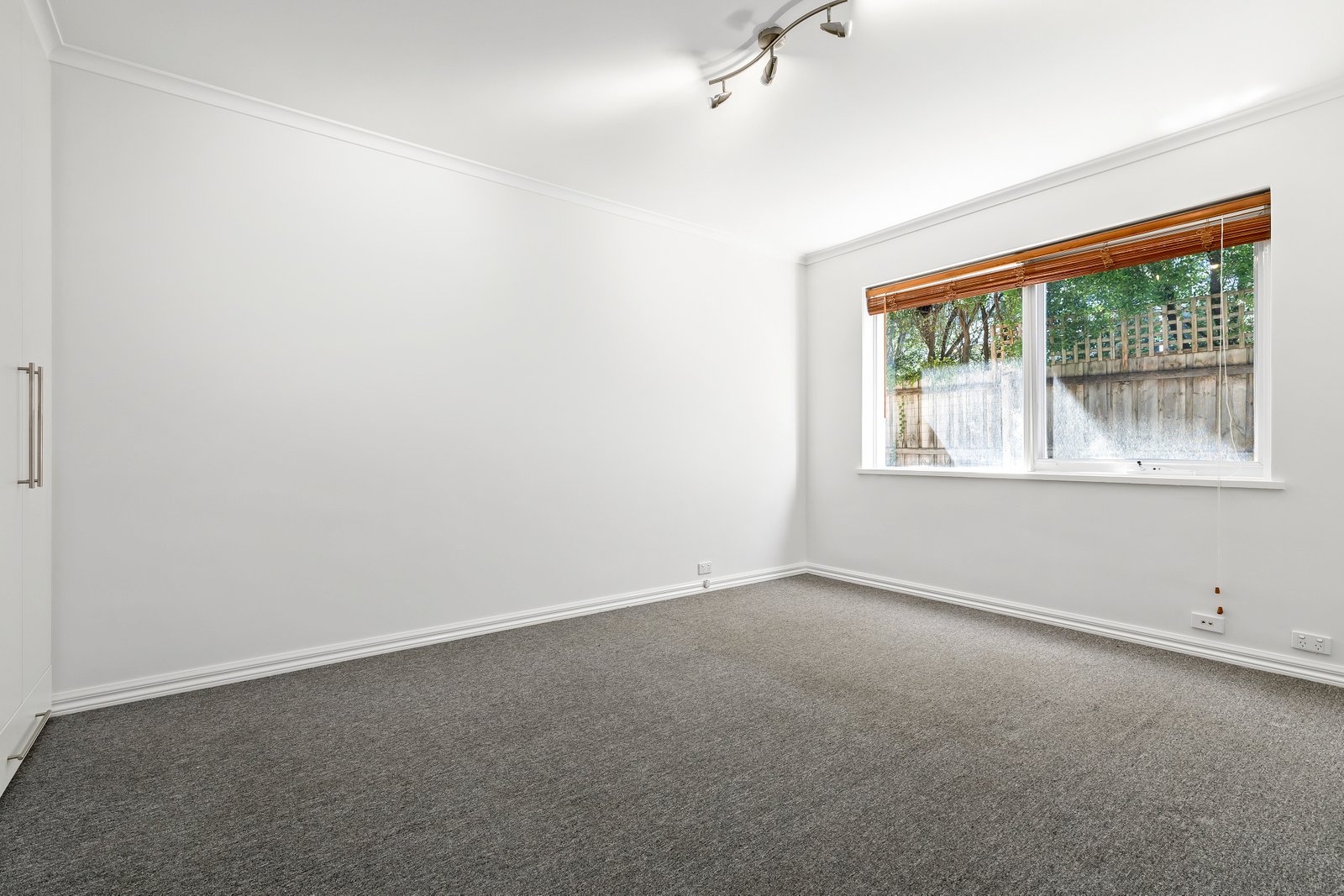 Real Estate and Property in 2/1429 High Street, Glen Iris, VIC