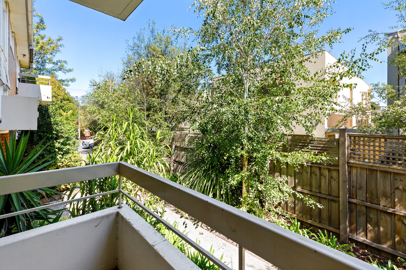 Real Estate and Property in 2/1429 High Street, Glen Iris, VIC