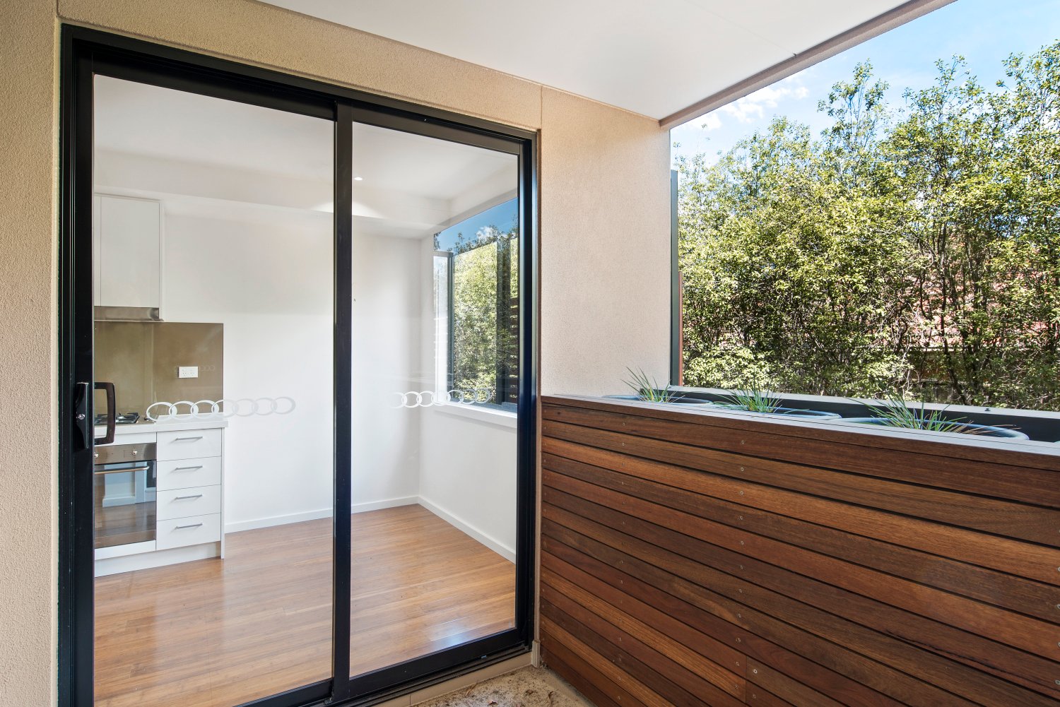 Gallery: 214/438 Huntingdale Road