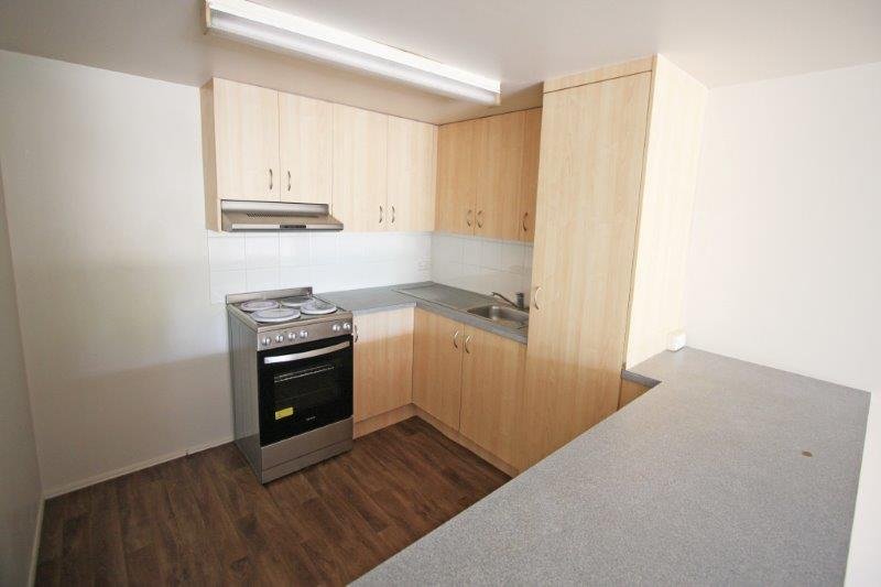 2/145 Government Road LABRADOR 5