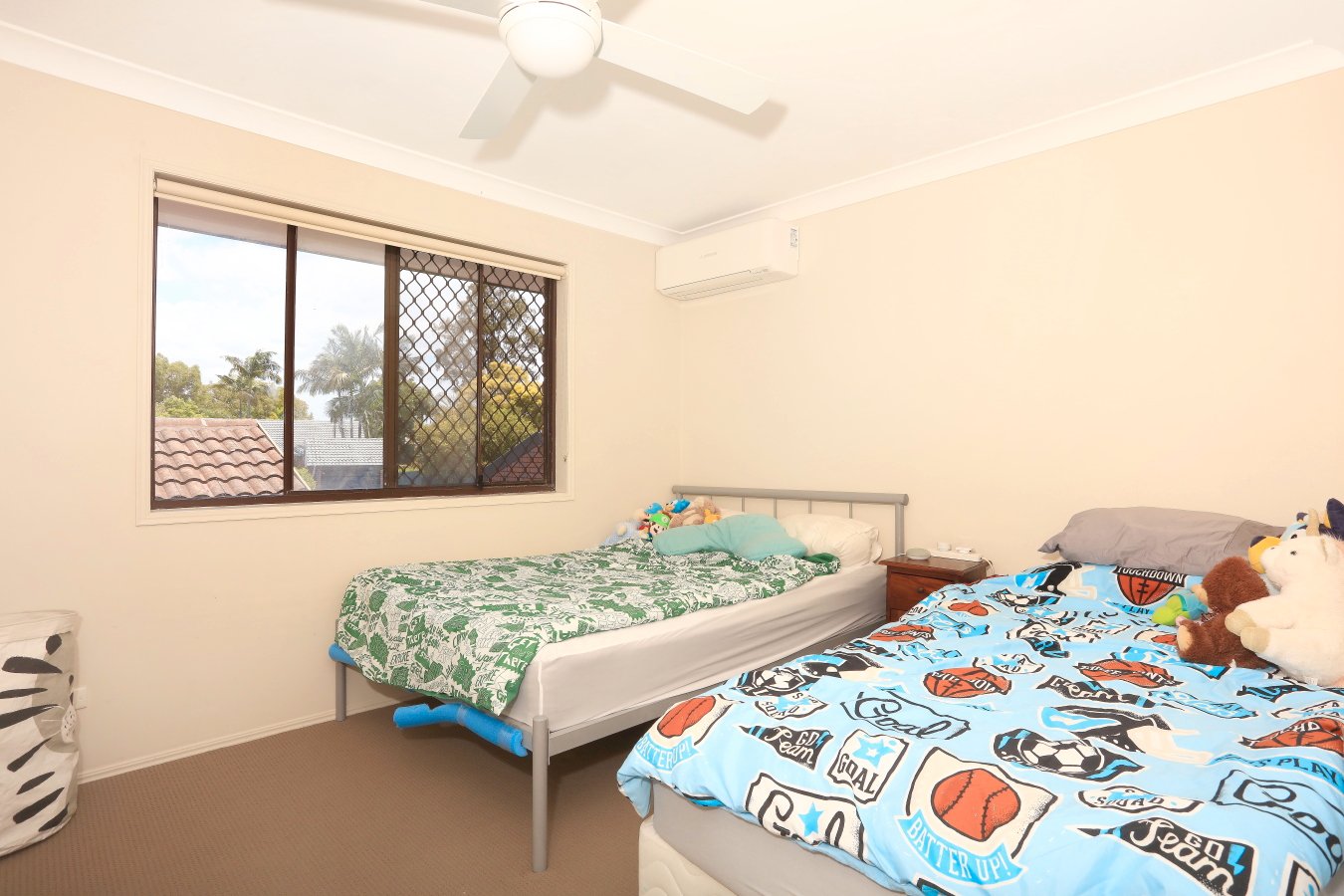 2/145 Government Road LABRADOR 7