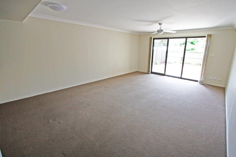 2/145 Government Road LABRADOR 6