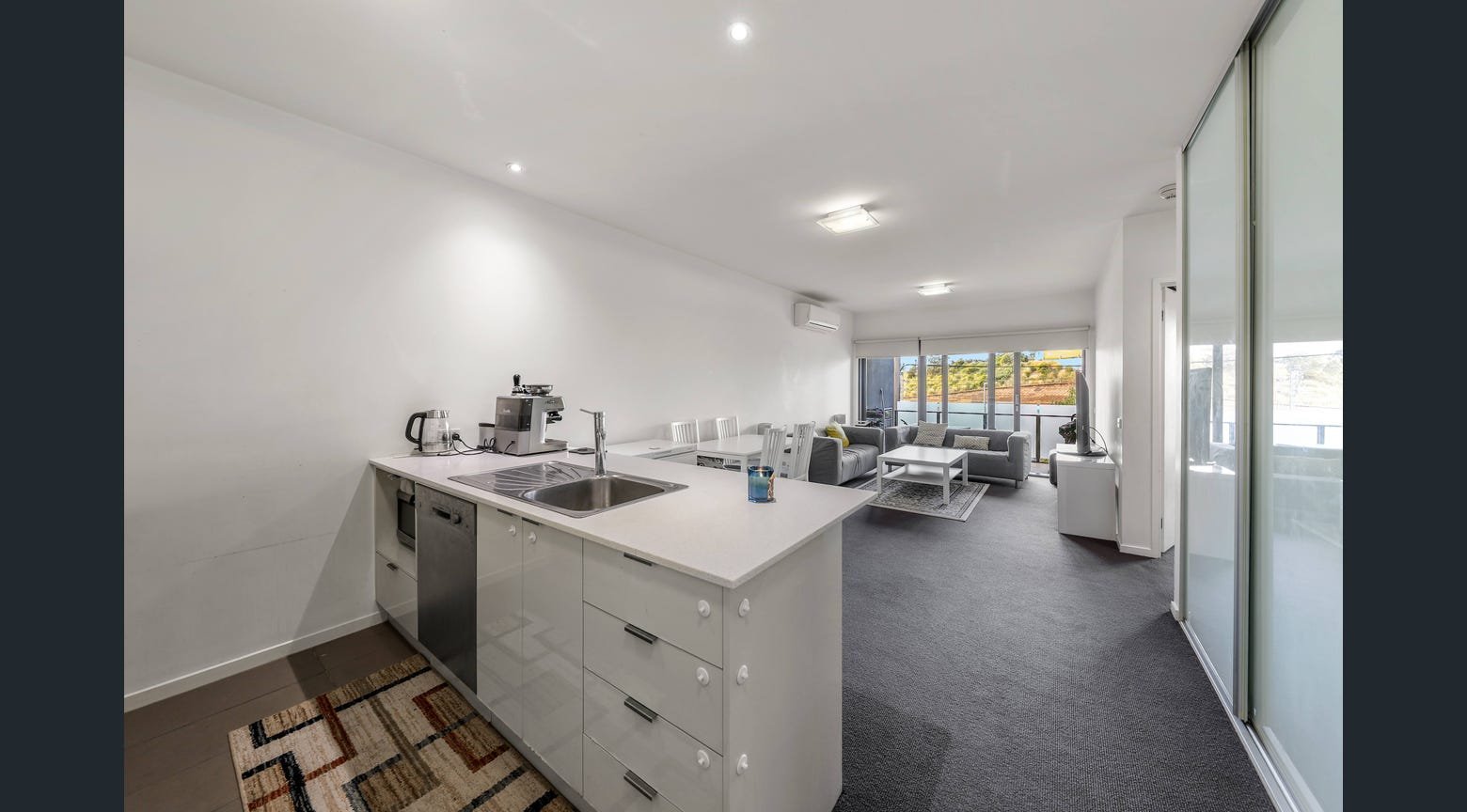 Gallery: 214/59 Autumn Terrace
