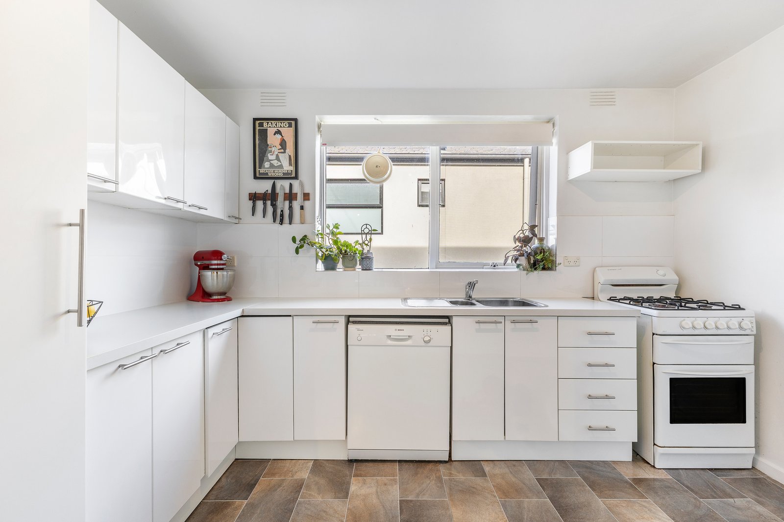Gallery: 2/145A Hotham Street