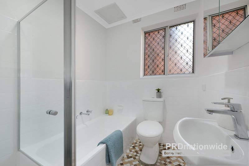 2/146 Chuter Avenue SANS SOUCI 6
