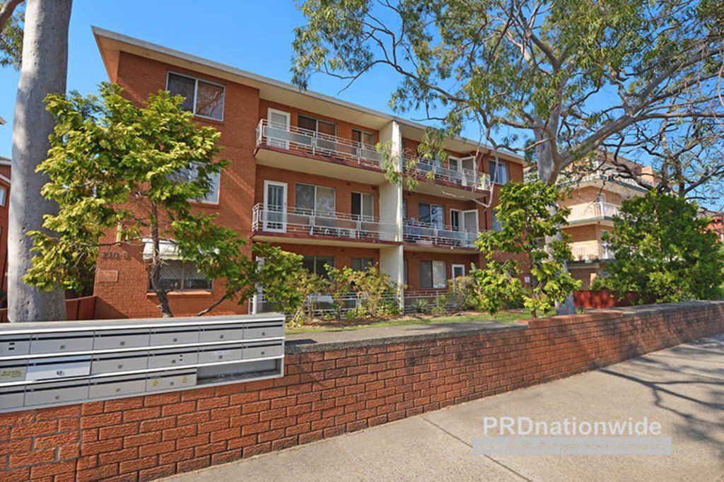 2/146 Chuter Avenue SANS SOUCI 7