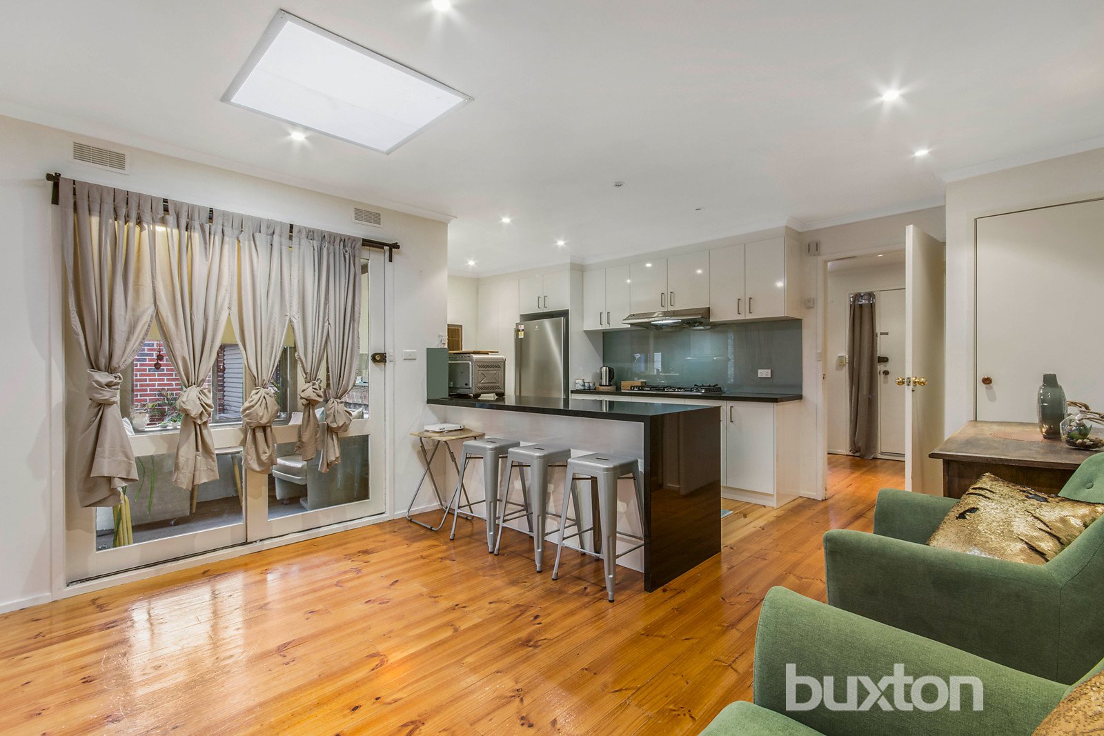 Gallery: 2/146 Lower Dandenong Road