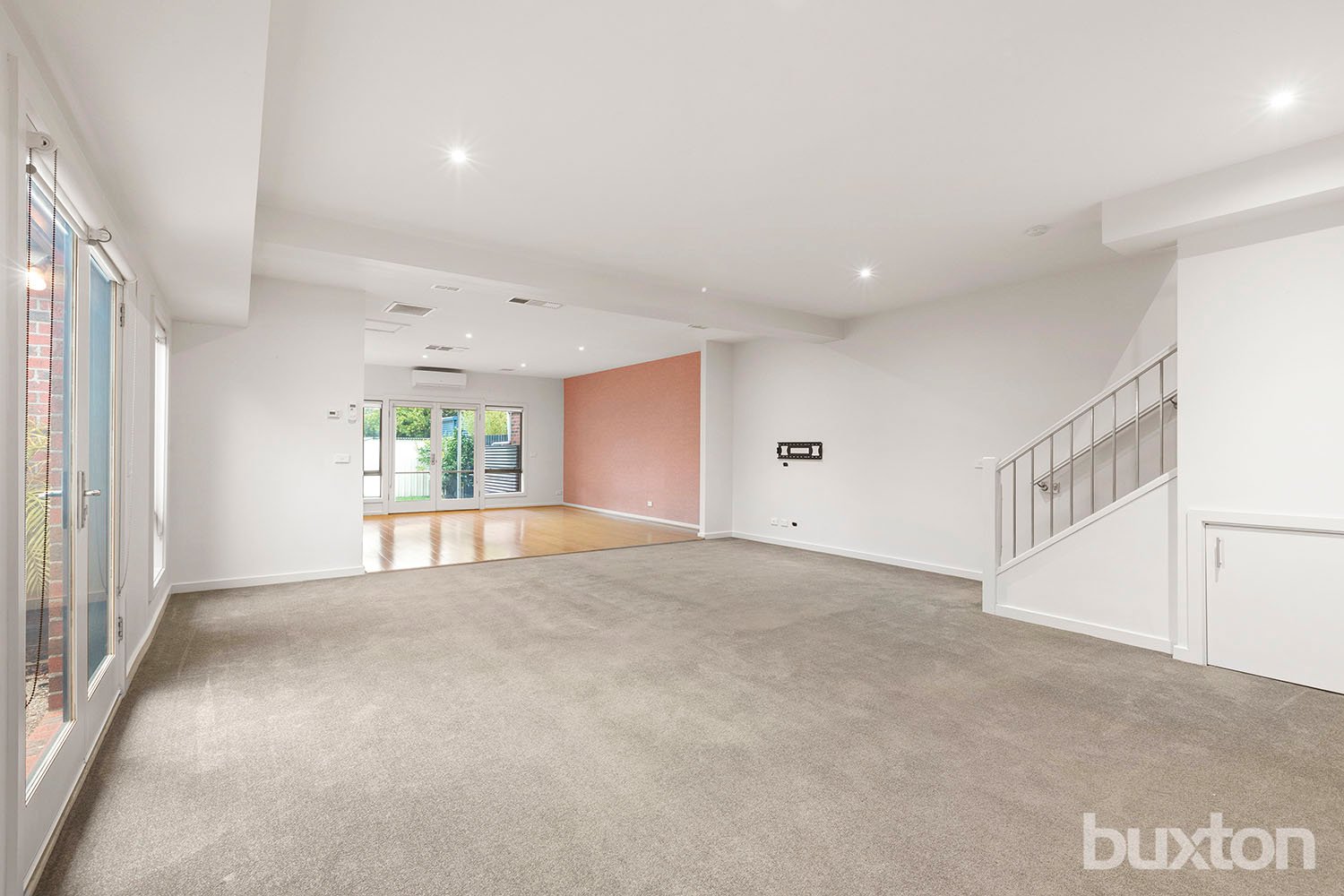 Gallery: 2/146 Rowans Road