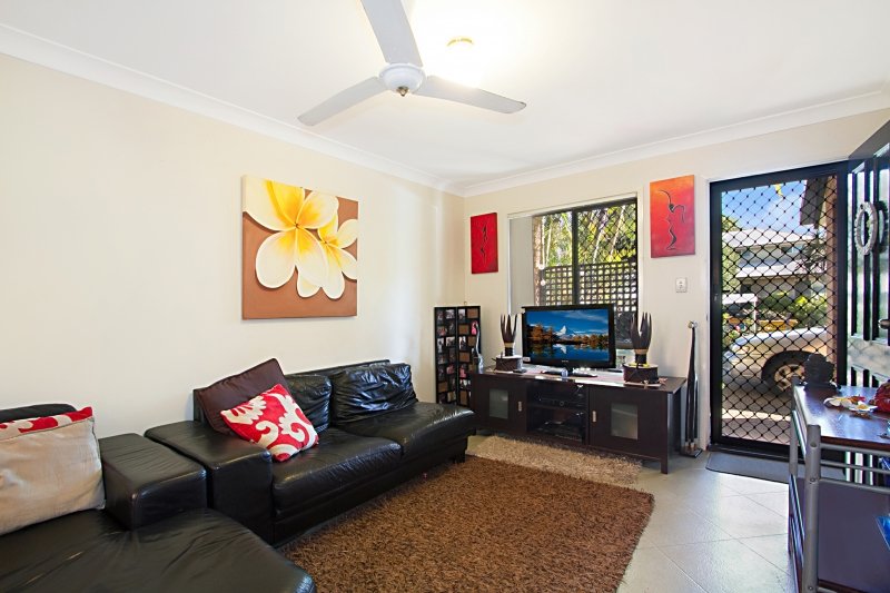 2/148 Kennedy Drive TWEED HEADS WEST 2