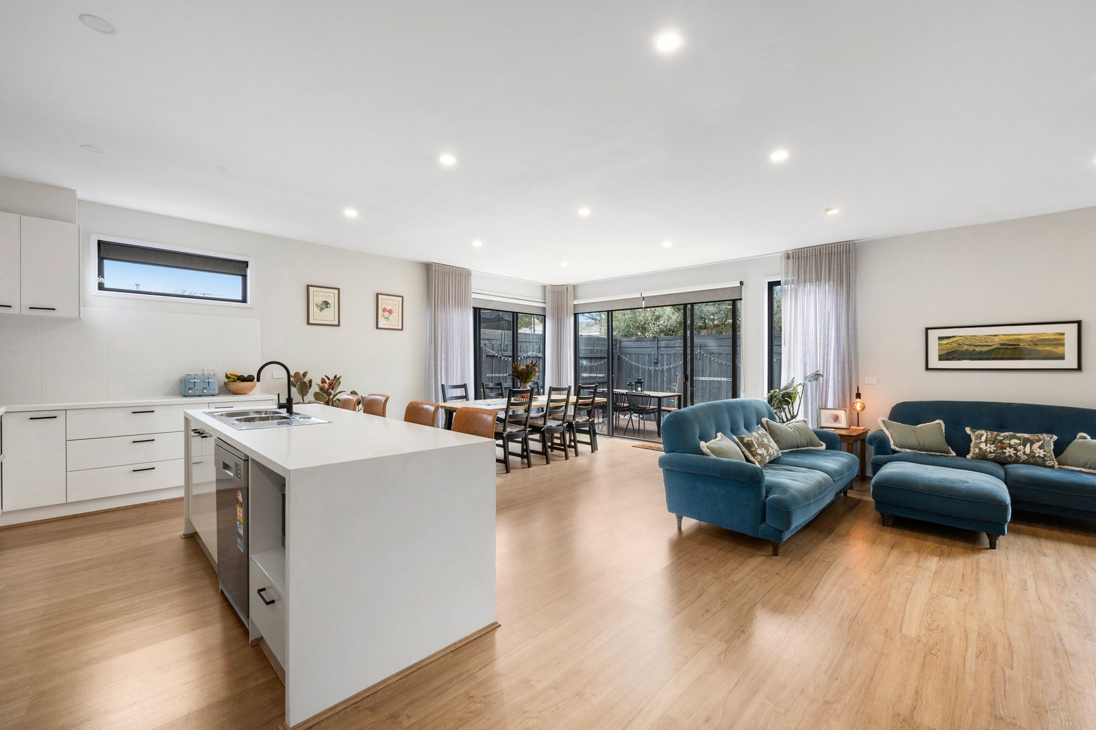 Gallery: 2/15 Arthur Street